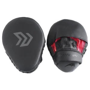 Golpeadores de Mano M2 PT002 Sportfitness negro y rojo en cuero sintético, presentación de 1 par.